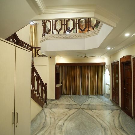 Hotel Kp Suites Metro Haidarábád Kültér fotó